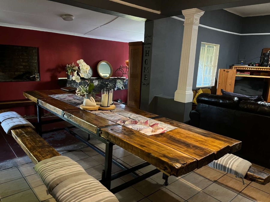 4 Bedroom Property for Sale in Kanoneiland Northern Cape